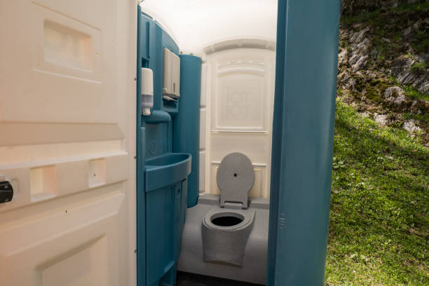 Portable Restroom Servicing (Cleaning and Restocking) in Calistoga, CA